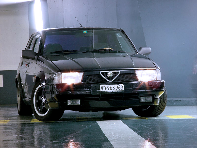 Alfa Romeo 75 America (Milano)